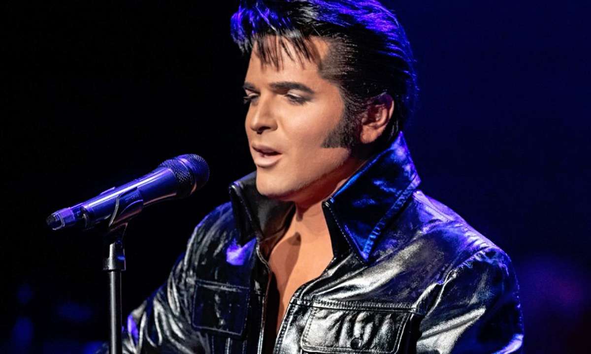 Dean Z – The Ultimate Elvis Christmas